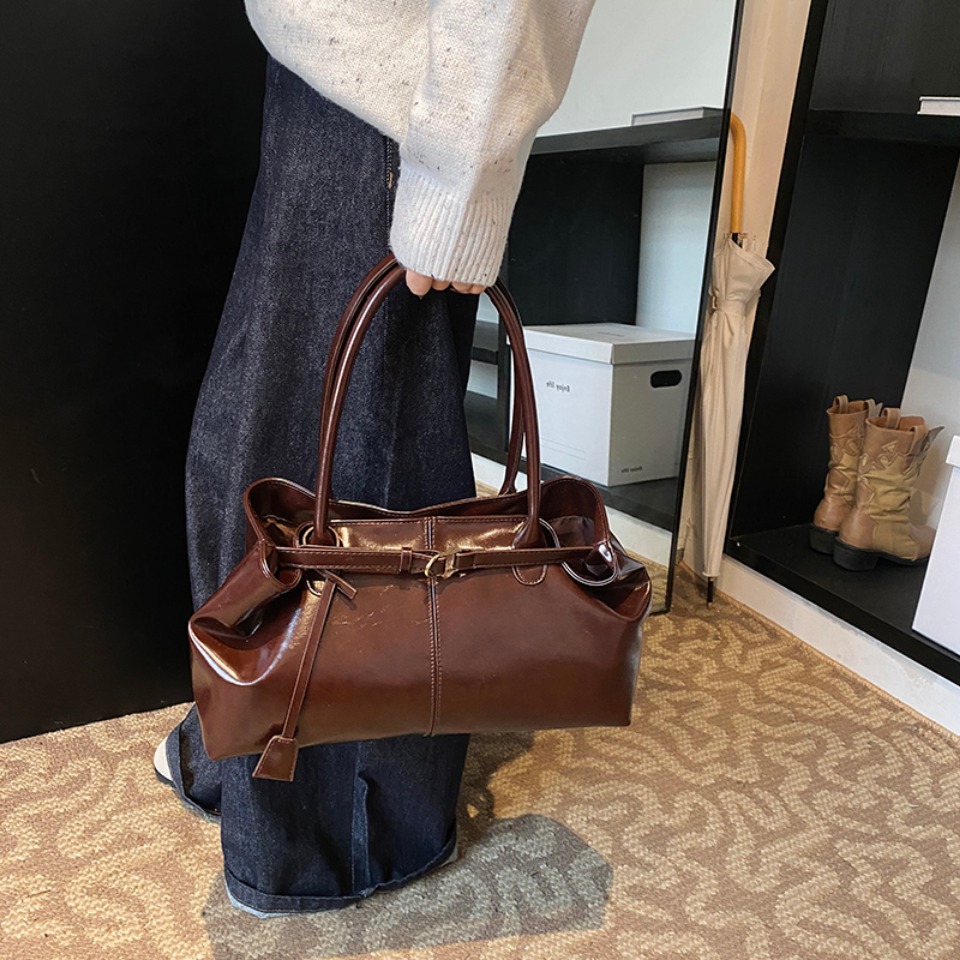 Winter Oil PU Leather Hobo Han - đánh giá và giá Leather Work Handbags