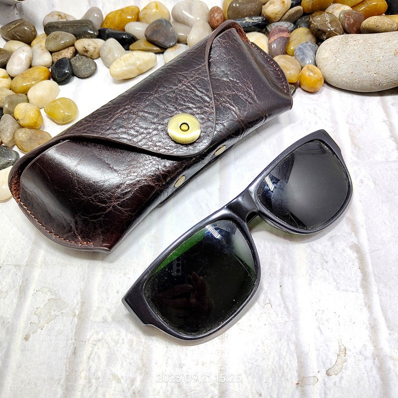 Blongk Glasses Case Waist Bag  - đánh giá và giá Leatherwork Fasteners